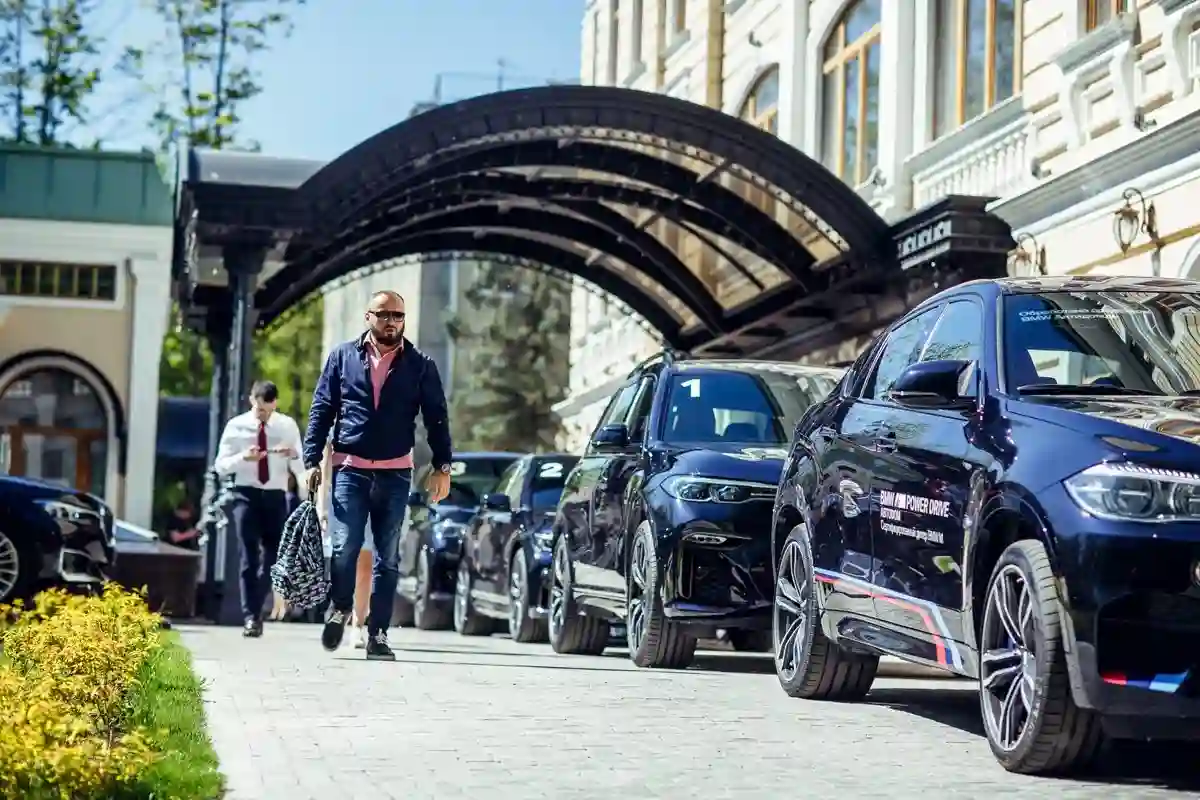 Автодом Санкт-Петербург презентовал BMW&nbsp;X7 и BMW&nbsp;7&nbsp;серии.