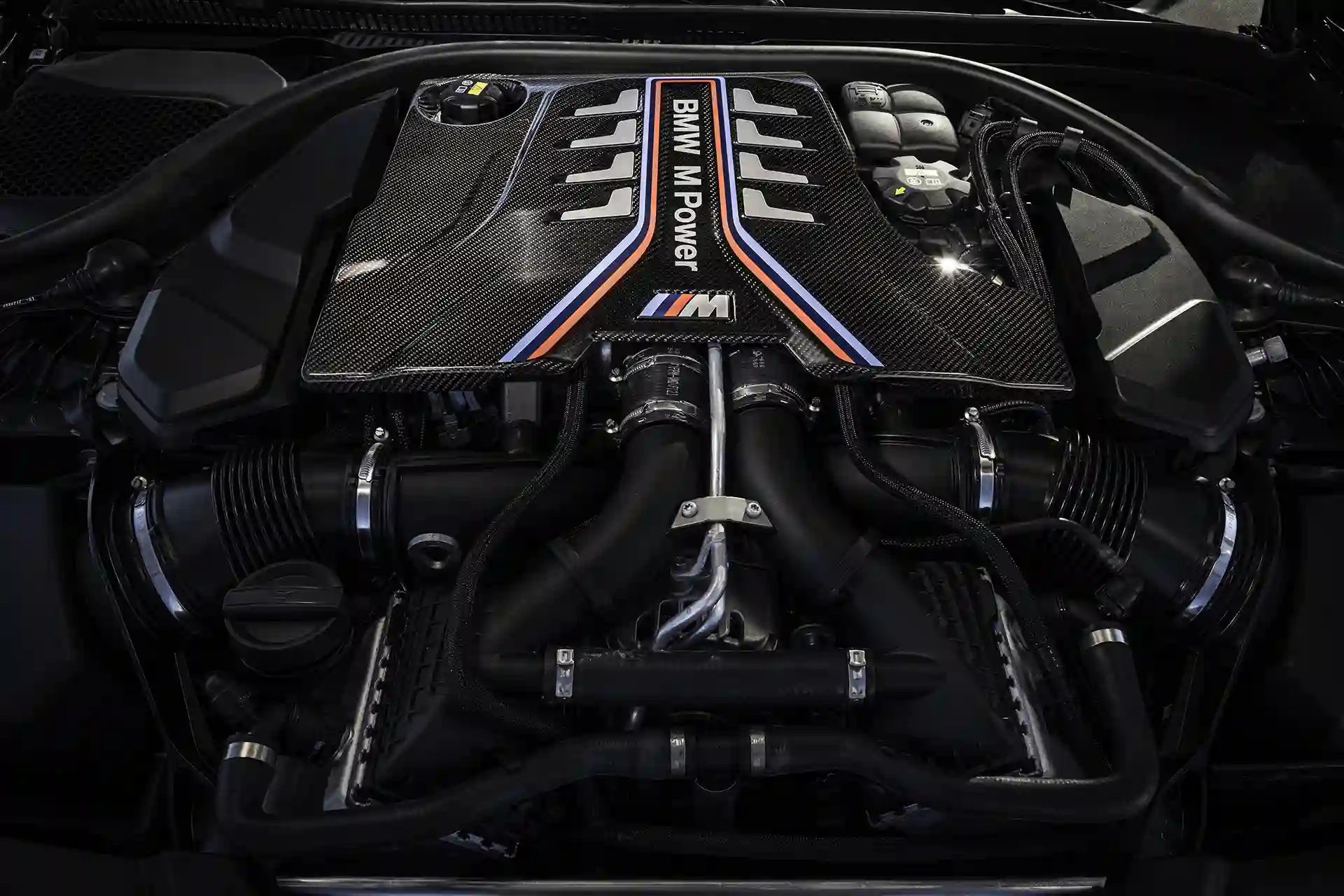 Самый мощный за всю историю BMW M – Новый BMW М5 CS