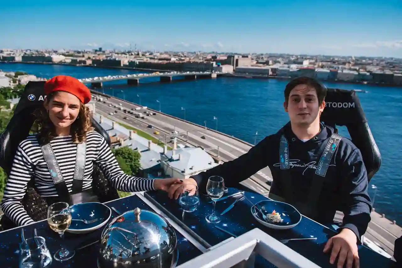 Высокая кухня с Dinner In the Sky и BMW АВТОDOM Санкт-Петербург