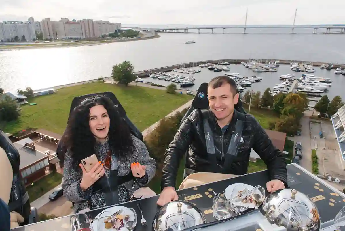 На высоте с DINNER IN THE SKY и Автодом.