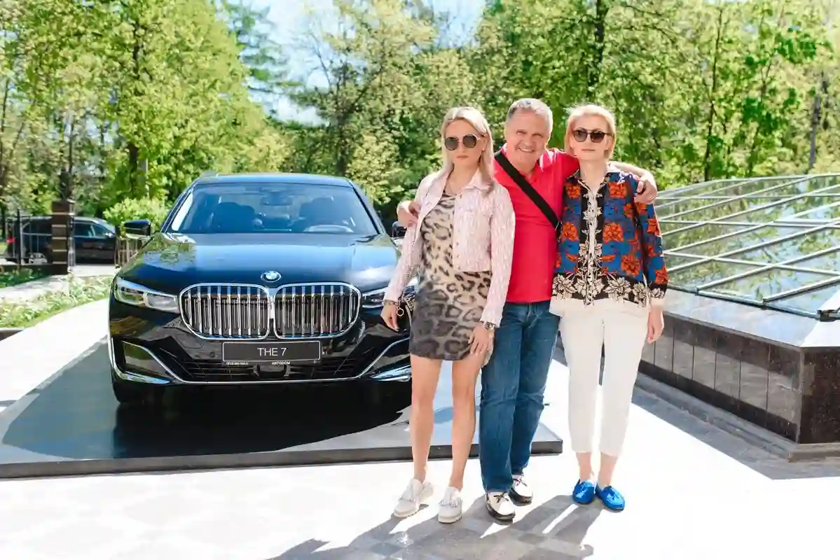 Автодом Санкт-Петербург презентовал BMW&nbsp;X7 и BMW&nbsp;7&nbsp;серии.