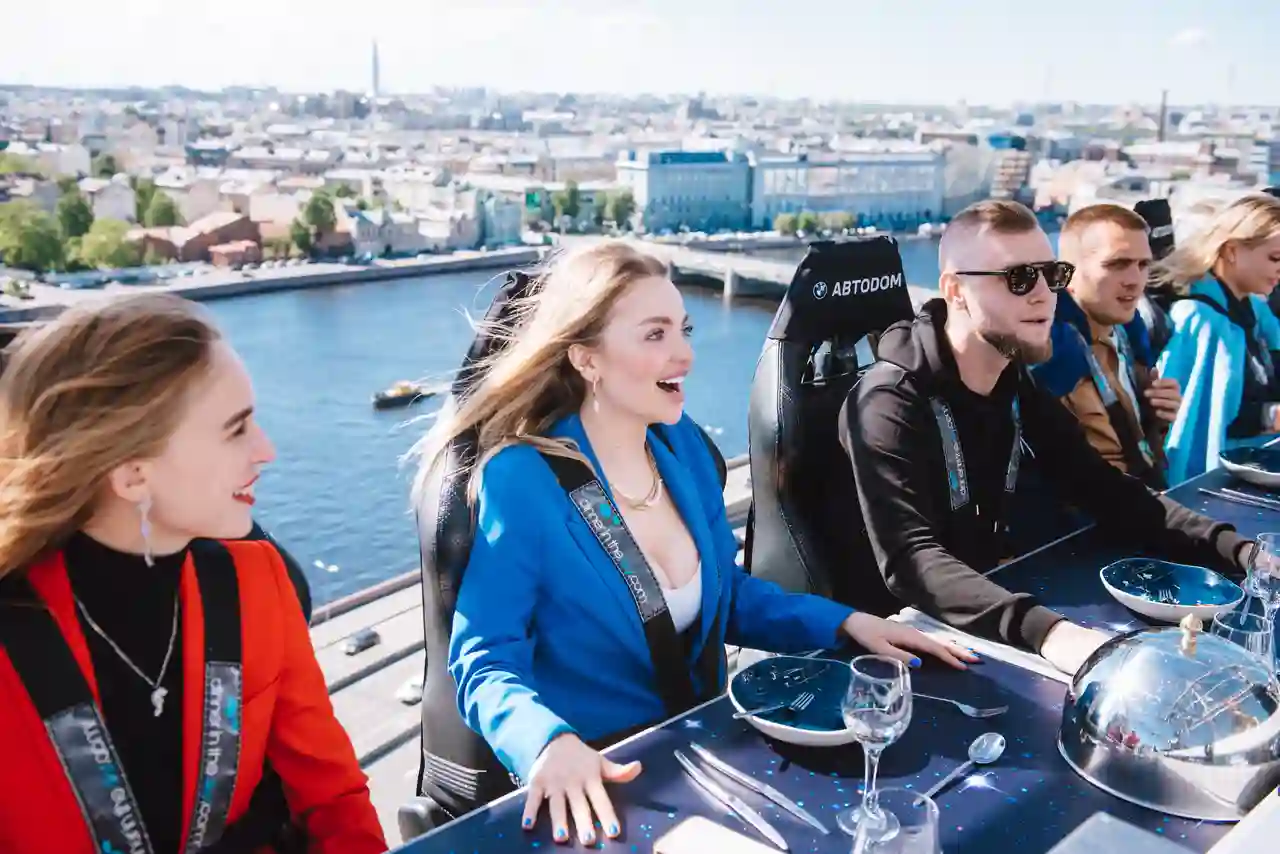 Высокая кухня с Dinner In the Sky и BMW АВТОDOM Санкт-Петербург